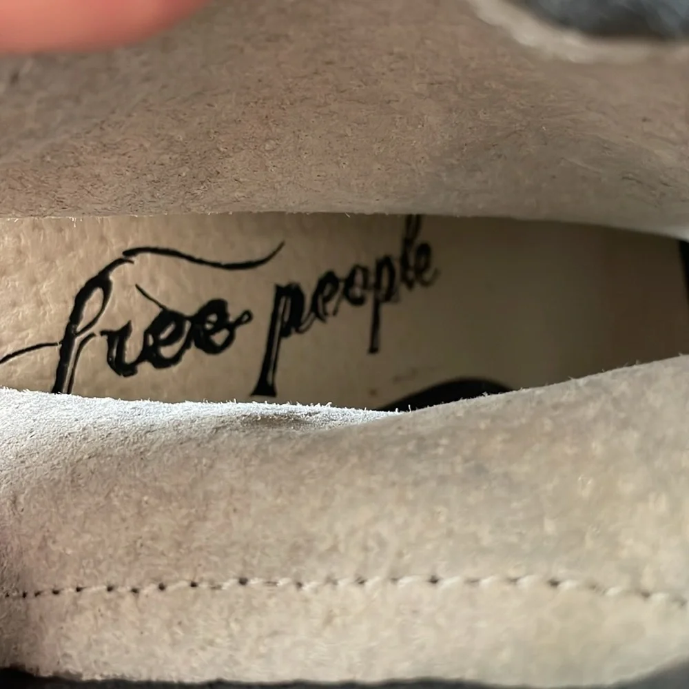 free people peep toe bootie / 39 / EUC